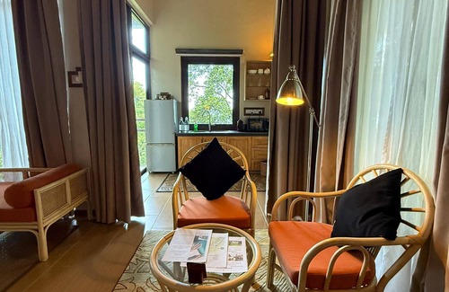 Pantai Tengah Resort | Ambong Rainforest Retreat
