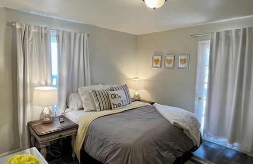 La Loma House | Amenities Galore From Pool to Bocce Ball Court to Fire Pit to Hammock Await You