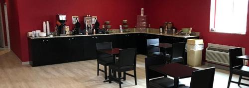 Brinkley Hotel | America's Best Value Inn