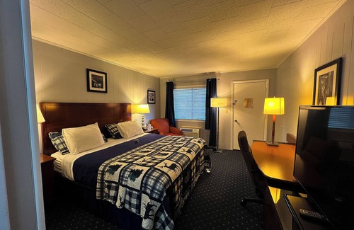 Mackinaw City Hotel | American Boutique Inn - Lakeview