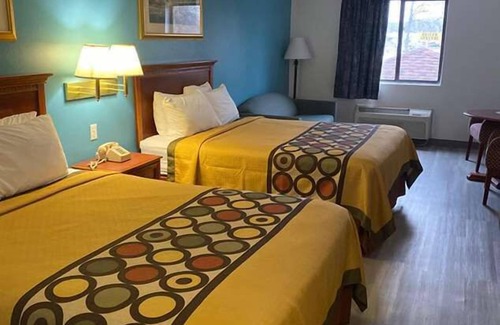 West Frankfort Hotel | Americas Best Value Inn West Frankfort