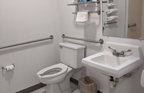 West Frankfort Hotel | Americas Best Value Inn West Frankfort
