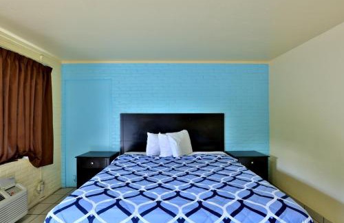 Oak Park - Northwood Hotel | Americas Best Value Inn San Antonio Airport South