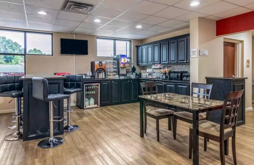 Opelika Hotel | Americas Best Value Inn Opelika