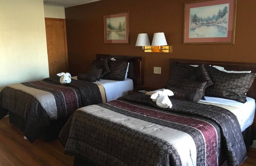 Macon Hotel | Americas Best Value Inn & Suites Macon at Sunset Dr