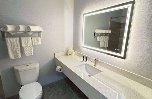 Haltom City Hotel | Americas Best Value Inn & Suites Haltom City Ft. Worth