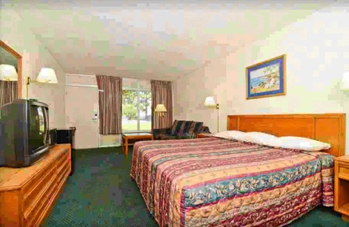 Wilson Hotel | Americas Best Value Inn Wilson - 1 King Bed Non-Smoking