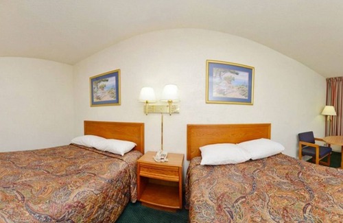 Wilson Apartment | Americas Best Value Inn Wilson - UNIT 22 2 BED FIRST FLOOR