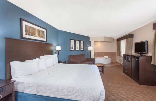 Mankato Hotel | AmericInn by Wyndham Mankato Event Center