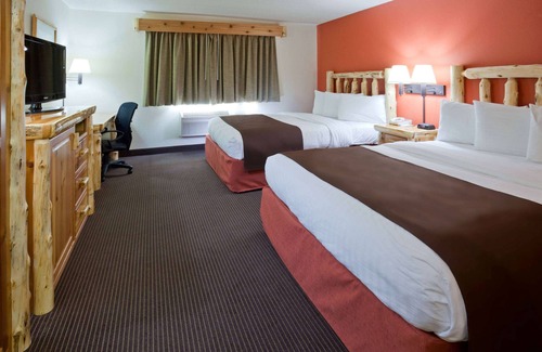 Jenkins Hotel | AmericInn by Wyndham Pequot Lakes/Jenkins
