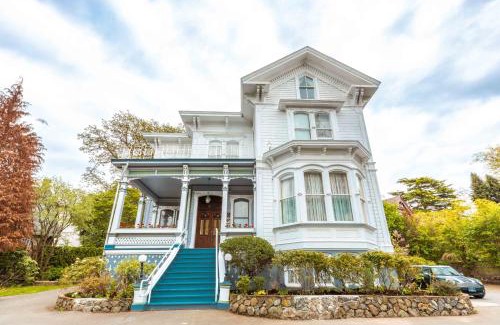Rockland Bed & Breakfast | Amethyst Inn