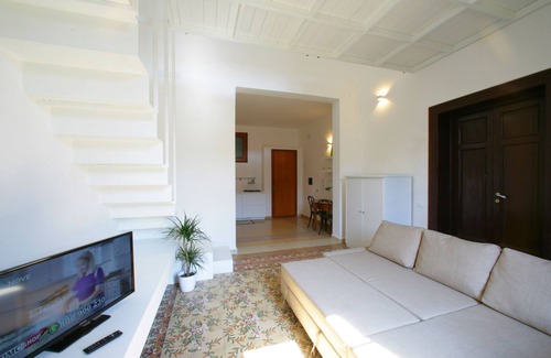 Trapani Apartment | AMETISTA APARTMENT in Scudaniglio Apartments.