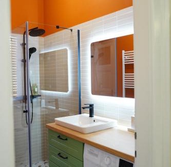 Center House | Ami's Corner Lovely Family and Couple's home