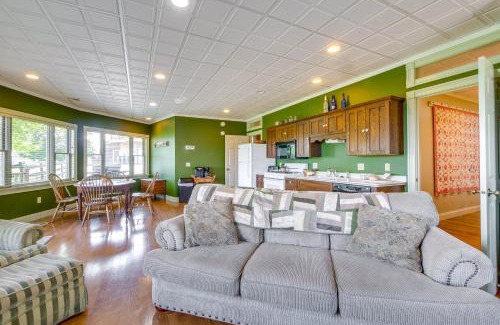 Millersburg House | Amish Country Getaway with Pastoral Views!