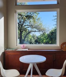 Santa Rosa House | Amitabha Wine Country Cottage