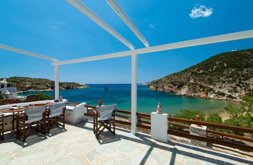 Chrisopigi House | Ammos 1 - Seafront house in Glyfo beach, Sifnos
