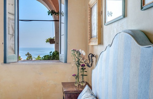 Montepertuso Villa | AMORE RENTALS - Villa Angelina with private Pool, Sea View, Chef and Breakfast Ideal for Weddings