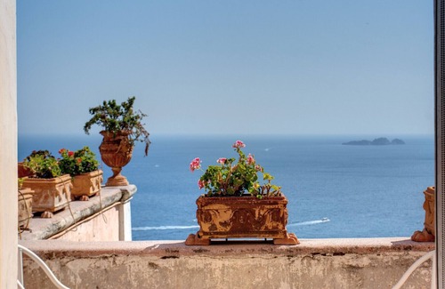 Montepertuso Villa | AMORE RENTALS - Villa Angelina with private Pool, Sea View, Chef and Breakfast Ideal for Weddings