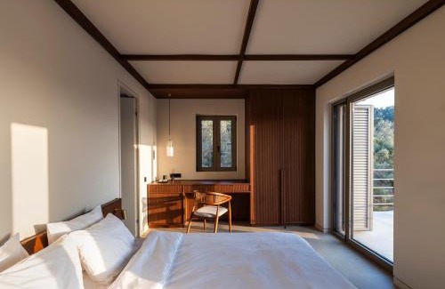 Meganisi Hotel | Amphitheatro Boutique Hotel