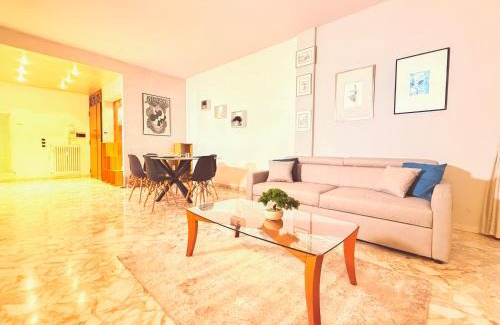 Arezzo Apartment | Ampio appartamento con vista monti Wi-Fi veloce, self check-in, vicino stazione e centro