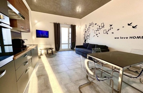 Arezzo Apartment | Ampio Bilocale con Entrata Indipendente e Divano Letto