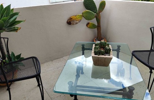 Downtown Queretaro House | Amplia habitación con baño y terraza privados en Querétaro
