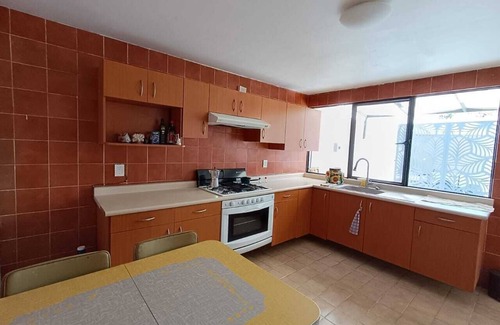 Downtown Queretaro House | Amplia y céntrica habitación con baño privado en Querétaro