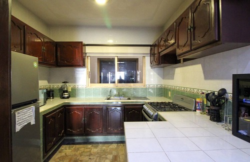 Lomas de Mazatlan Condo | Amplio 1 departamento super céntrico!