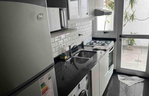 Comuna 15 Apartment | Amplio Estudio en Planta Baja con Seguridad