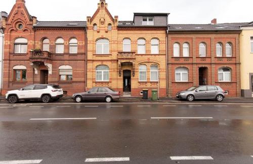 Siegburg Apartment | AMSTERDAM · CHILLINGHOUSE # 6, 3 Min. vom ICE, NETFLIX, Garten