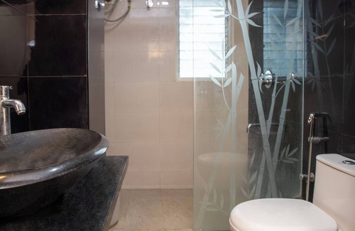 Allapakkam Hotel | Amutham Inn