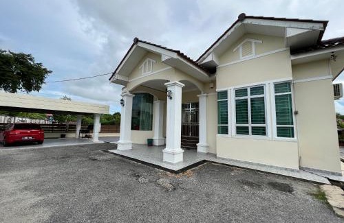 Kota Bharu Villa | AmVilla