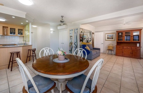 Cairns Central Business District Apartment | An Adorable Apartment on Abbott - Stunning Views