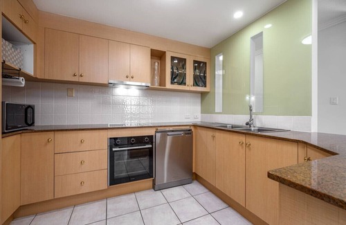 Cairns Central Business District Apartment | An Adorable Apartment on Abbott - Stunning Views