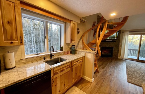 Jackson House | An Amazing Mountain Getaway!