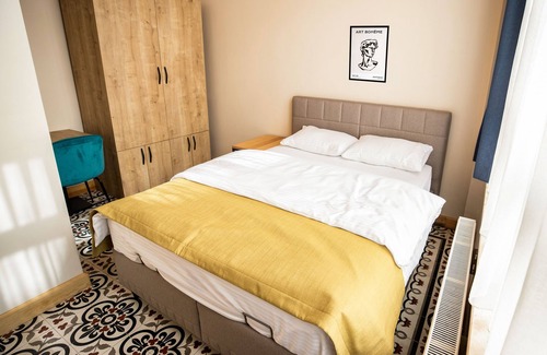 Fatih Apartment | An apartment in a wooden mansion in the center of historical Istanbul