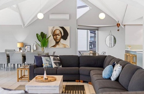 Middleton House | An architectural family shack, steps from the South Coast's finest surf beach