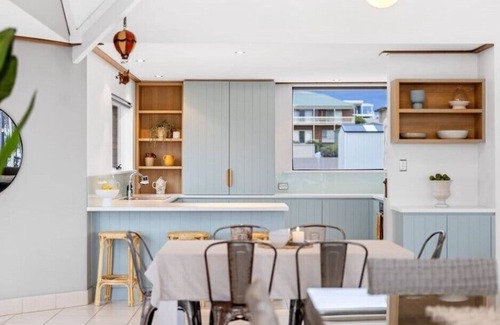 Middleton House | An architectural family shack, steps from the South Coast's finest surf beach