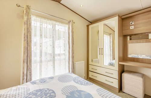 Bridport House | An attractive modern 12ft-wide caravan.