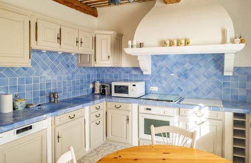 Robion House | An Authentic Provencal Village House With 3 Bedrooms and Private Pool