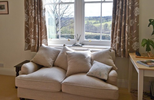 Morpeth Cottage | An eco friendly rural cottage set on a historic working farm with fantastic countryside views.