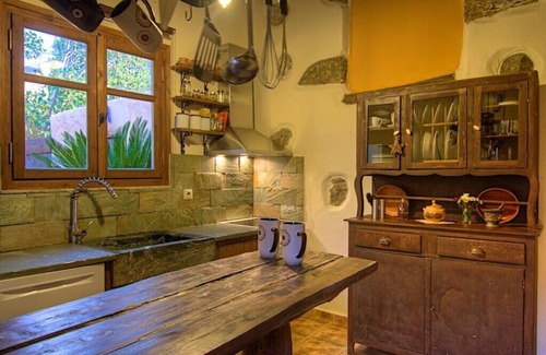 Lefkogeia Villa | An enchanting antique stone villa in South Rethymno, 2 km away from the beach