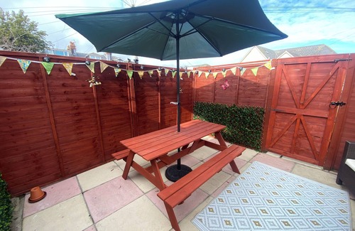 Paignton Apartment | An excellent place to be by the sea!
