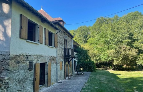 Saint-Saud-Lacoussiere House | Ancient Mill in beautiful setting with private lake and rivers