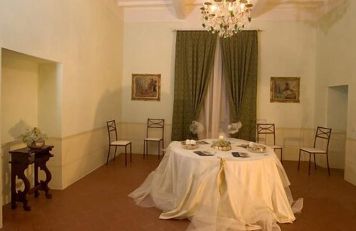 Serravalle Pistoiese Villa | Ancient villa in the heart of Serravalle Pistoiese with private pool and garden