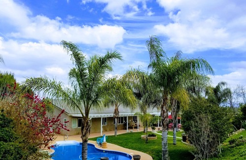 Lake Elsinore House | AN OASIS IN THE DESERT