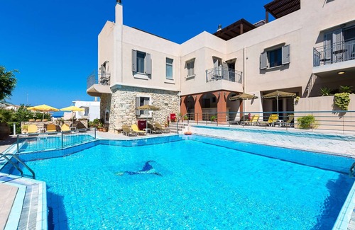 Panormos Apartment | An open space studio with fully equipped kitchen accommodating up to three.