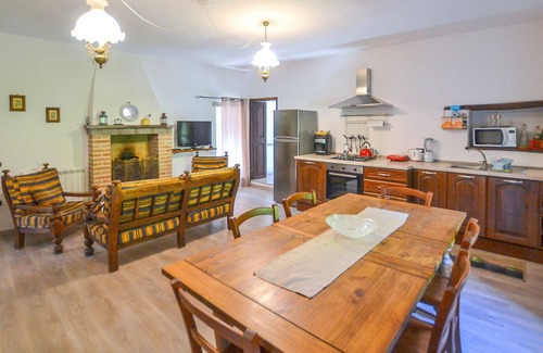 Bivio Lugnano House | An original cottage in an old mill with large fenced garden and private pool.