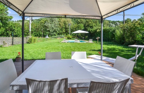 Bivio Lugnano House | An original cottage in an old mill with large fenced garden and private pool.