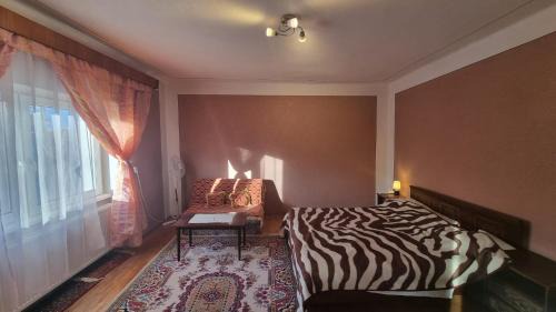 Daia Romana House | Ana House